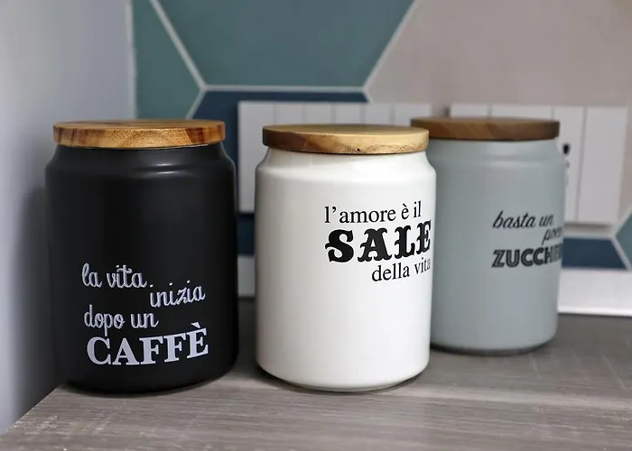 Suite Na\' Poesia Mergellina